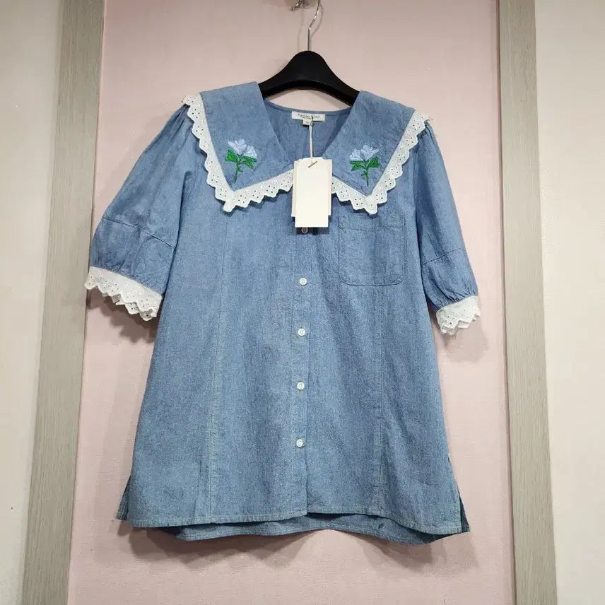 [BUNJANG] Thursday Island Embroidered Collar Denim Blouse / 써스데이아일랜드 자수카라데님블라우스