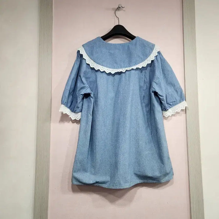 [BUNJANG] Thursday Island Embroidered Collar Denim Blouse / 써스데이아일랜드 자수카라데님블라우스