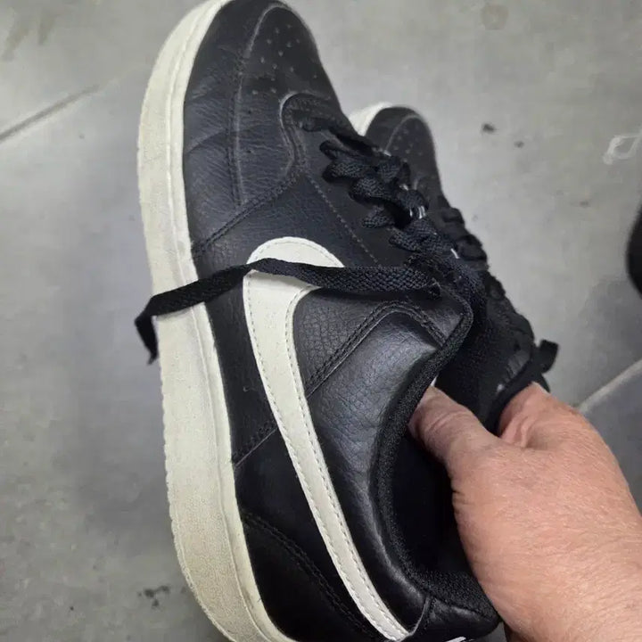 [BUNJANG] Nike Court Vision Low Black Sneakers 270 / 나이키 코트 비전 로우 블랙 스니커즈270