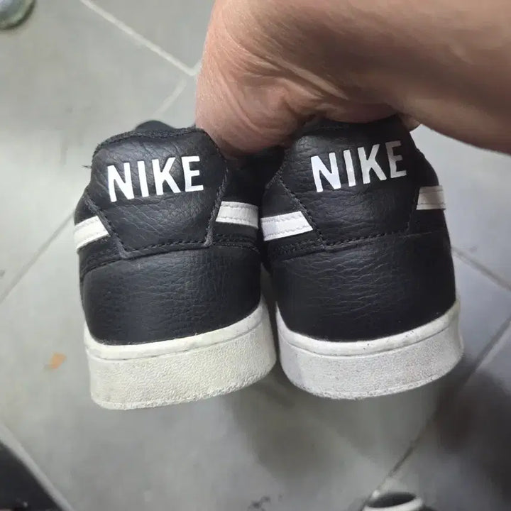 [BUNJANG] Nike Court Vision Low Black Sneakers 270 / 나이키 코트 비전 로우 블랙 스니커즈270