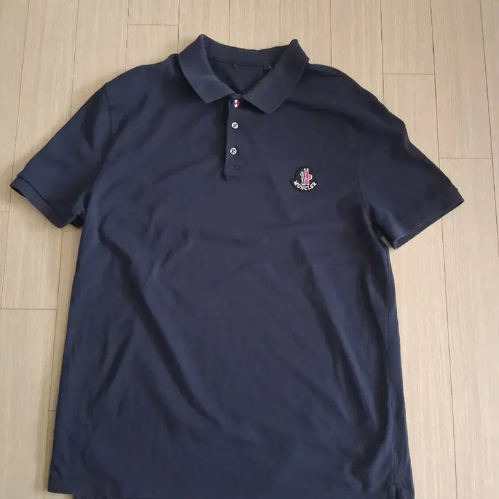 [SOLD OUT] 몽클레어 네이비 폴로티셔츠 XL