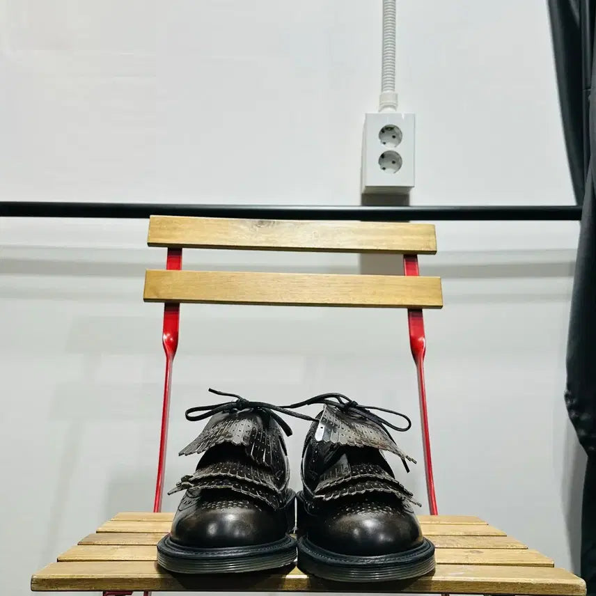 [BUNJANG] Dr. Martens Elizabeth Wingtip Loafers / UK5 240) 닥터마틴 로퍼 여성 여자 구두 엘리자베스 윙팁