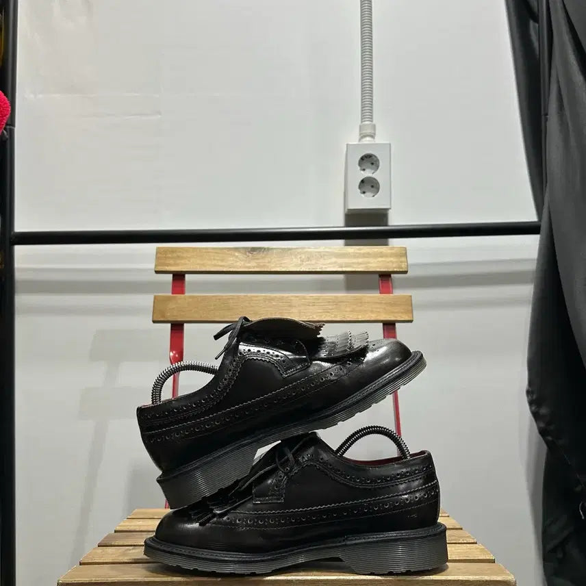 [BUNJANG] Dr. Martens Elizabeth Wingtip Loafers / UK5 240) 닥터마틴 로퍼 여성 여자 구두 엘리자베스 윙팁