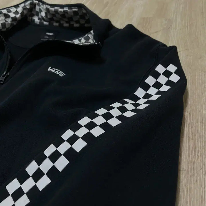 [BUNJANG] Vans Checkerboard Half-Zip Sweatshirt [Black] L / 반스 체커보드 사이드라인 하프집업 맨투맨 [블랙] L/100