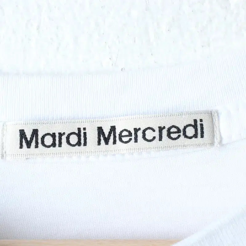 [BUNJANG] Mardi Mercredi Big Logo Flower T-shirt / W(F) 마르디메르크디 반팔 티셔츠 빅로고 플라워 화이트-1830B
