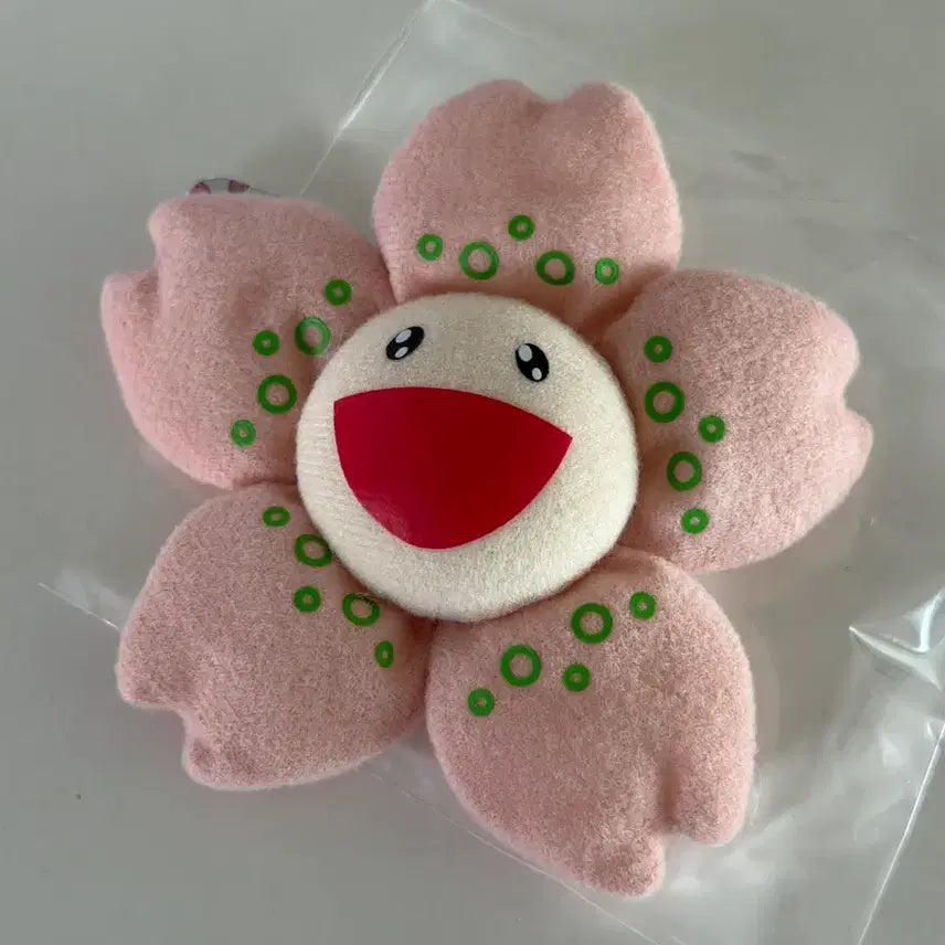 [BUNJANG] Kaikai Kiki Cherry Blossom Brooch / 카이카이키키 벚꽃 브로치 새상품
