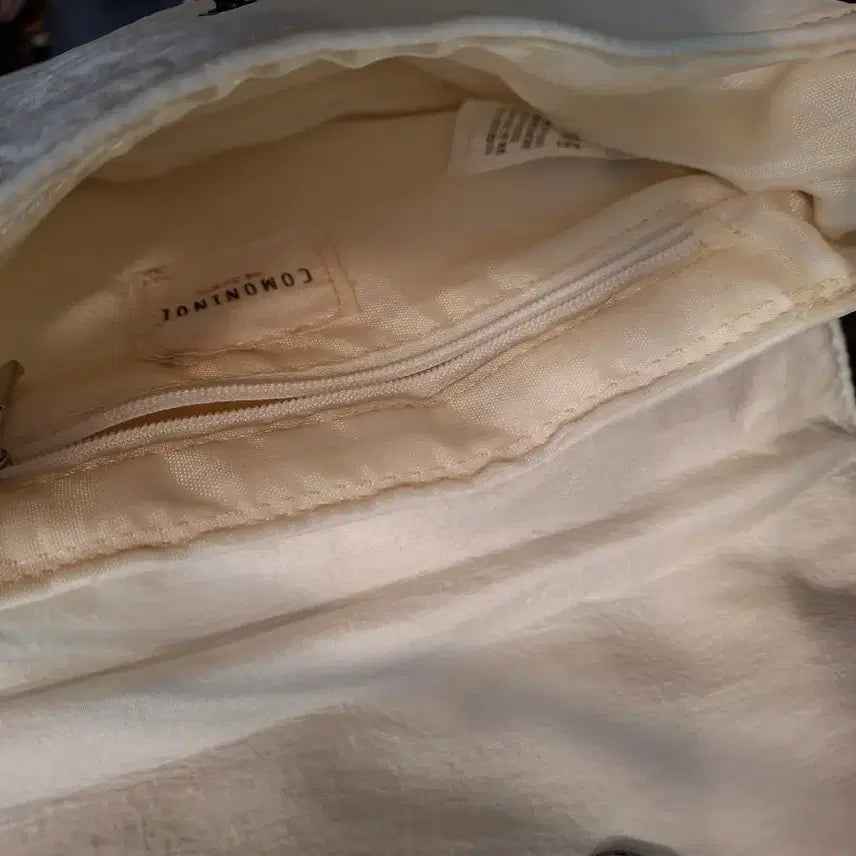 [BUNJANG] COMONINOZ Mini Crossbody Bag - Ivory / (마지막특가) 꼬모니노즈 COMONINOZ 미니 크로스백 아이보리