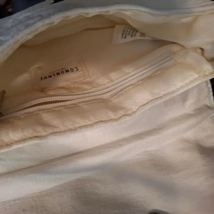 [BUNJANG] COMONINOZ Mini Crossbody Bag - Ivory / (마지막특가) 꼬모니노즈 COMONINOZ 미니 크로스백 아이보리