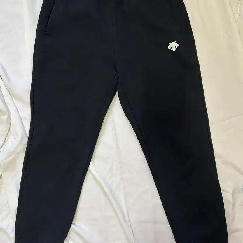 [BUNJANG] Descente Black Training Pants M / 데상트 검정색 트레이닝 바지 M .(54)