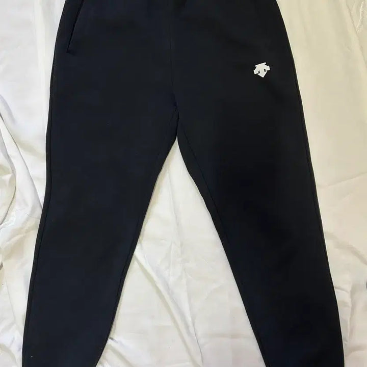 [BUNJANG] Descente Black Training Pants M / 데상트 검정색 트레이닝 바지 M .(54)