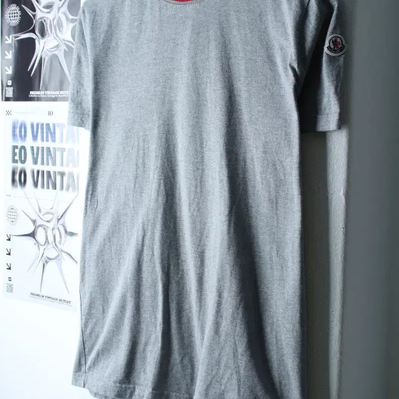[BUNJANG] W(M) Moncler Small Logo Gray T-Shirt / W(M) 몽클레어 반팔 티셔츠 스몰로고 그레이 한정 K인증택-1830C