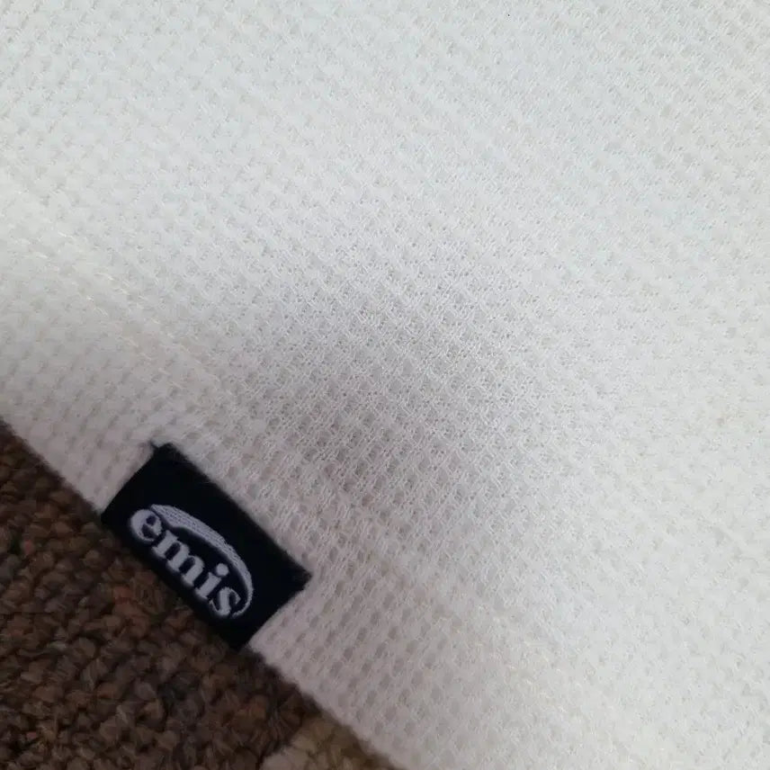[SOLD OUT] emis 이미스 헨리넥 긴팔 티셔츠 아이보리