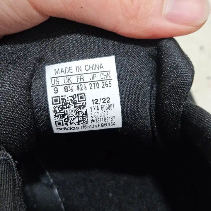 [BUNJANG] Adidas Running Shoes 270 / 아디다스 러닝화 270
