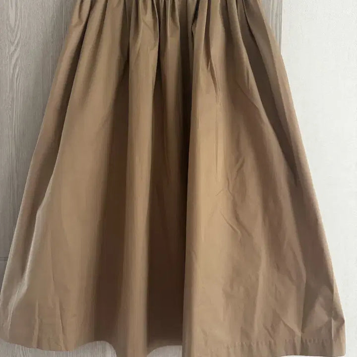 [BUNJANG] Uniqlo Beige Flare Skirt M / 유니클로 베이지 플레어 스커트 M