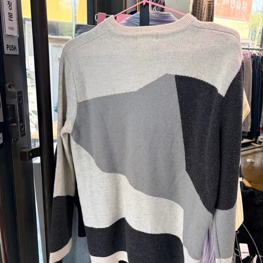 [BUNJANG] TIME Block Knit Sweater / TIME 타임 블록 니트