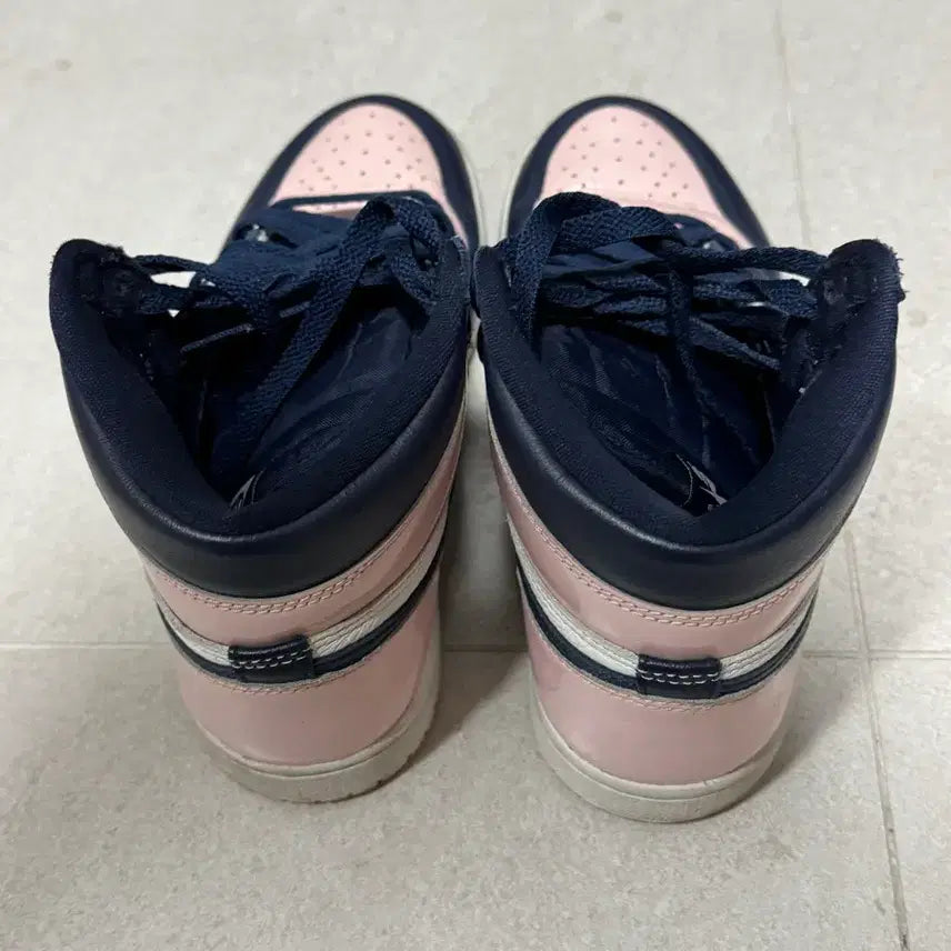 [BUNJANG] Nike Air Jordan 1 Retro High OG Atmosphere Sneakers / 나이키 조던1 레트로 하이 OG 애트모스피어