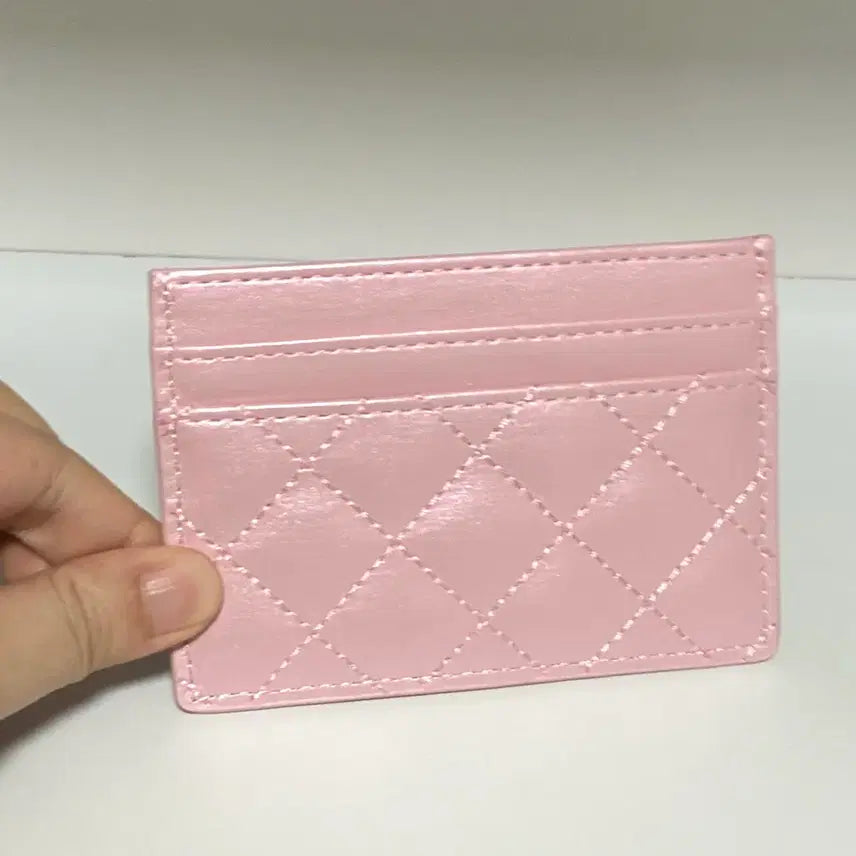 [BUNJANG] Kitty 50th Anniversary Quilted Wallet / 키티 50주년 퀼팅 지갑