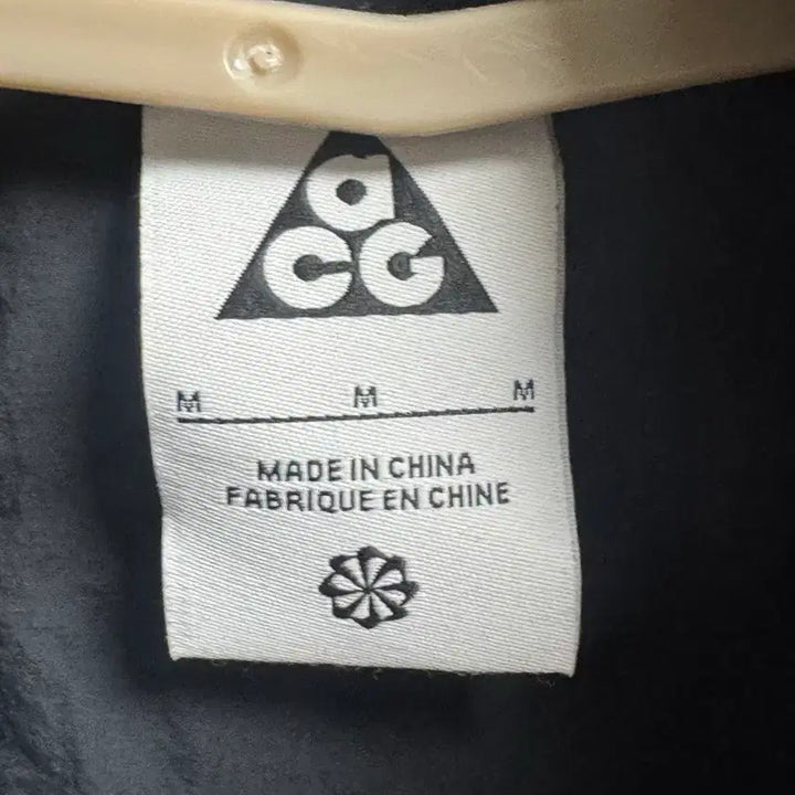 [SOLD OUT] 나이키 ACG 오브위버 블랙 반팔 셔츠