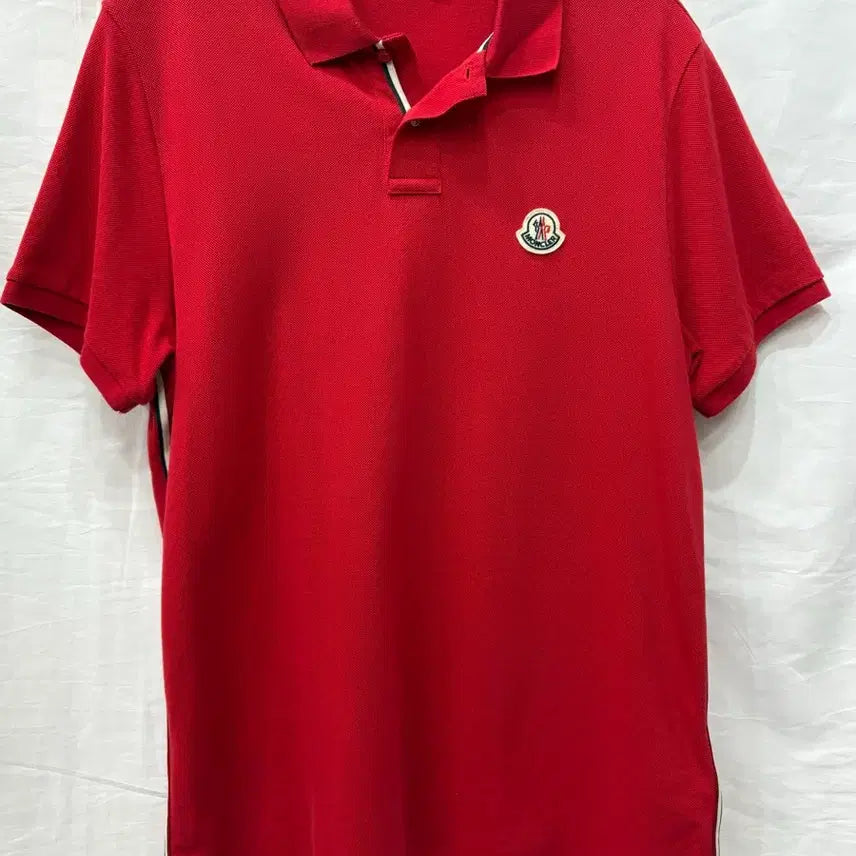 [BUNJANG] Moncler Red Short Sleeve Polo Shirt / 몽클레어 레드 색상 반팔 카라티L/95~100(정품)