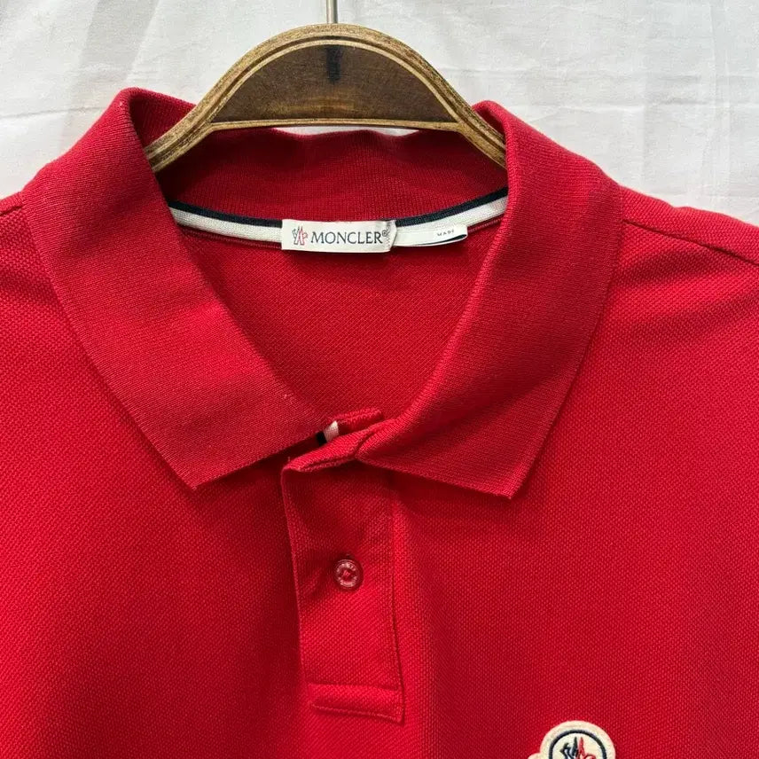[BUNJANG] Moncler Red Short Sleeve Polo Shirt / 몽클레어 레드 색상 반팔 카라티L/95~100(정품)