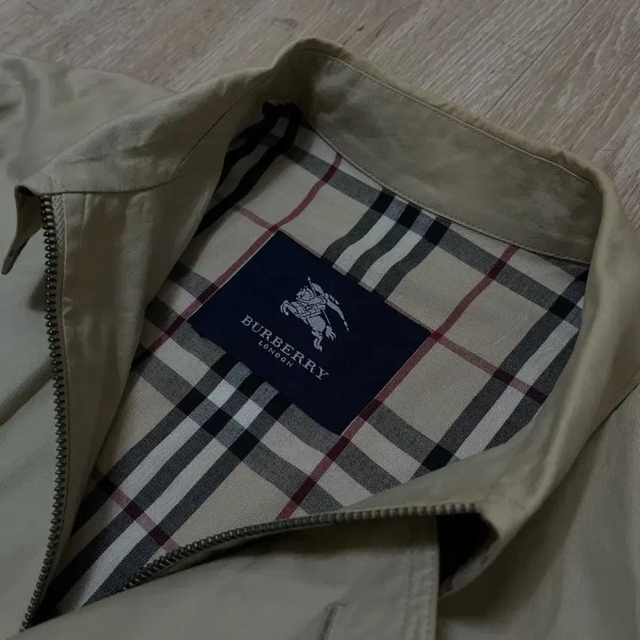 [BUNJANG] Burberry London Nova Check Lined Short Trench Coat [Beige] M / 버버리 런던 노바체크 안감 숏 트렌치 맥코트 [베이지] M/95