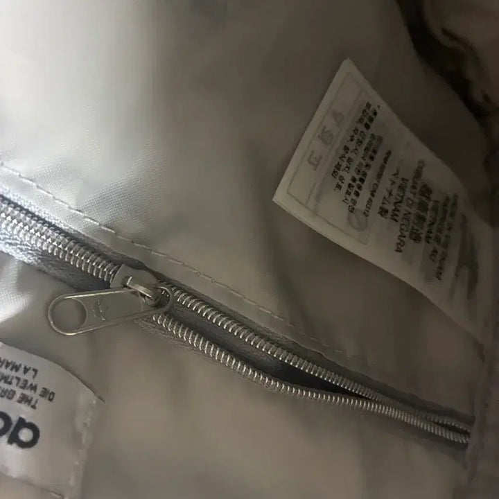[BUNJANG] Adidas Silver Mini Shoulder Bag / 아디다스 실버 미니백 숄더백