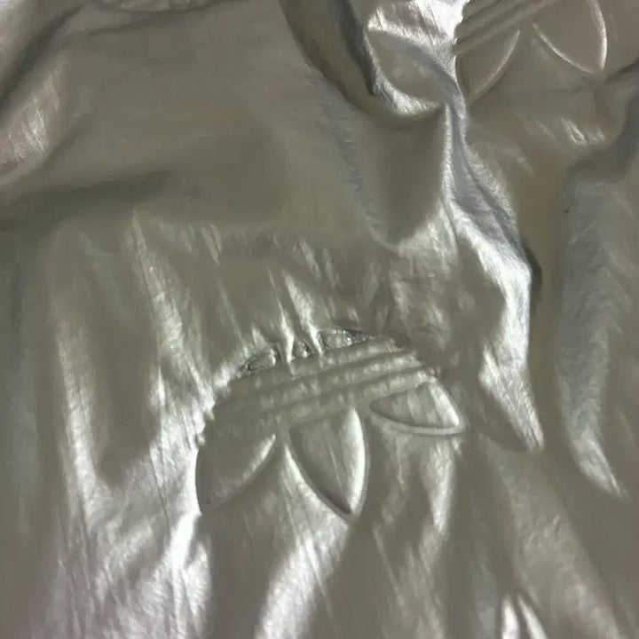 [BUNJANG] Adidas Silver Mini Shoulder Bag / 아디다스 실버 미니백 숄더백