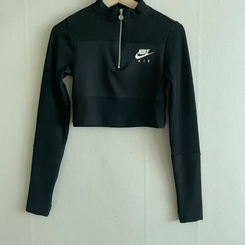 [SOLD OUT] 나이키 NSW 에어 RIB 롱슬리브 크롭 탑 블랙