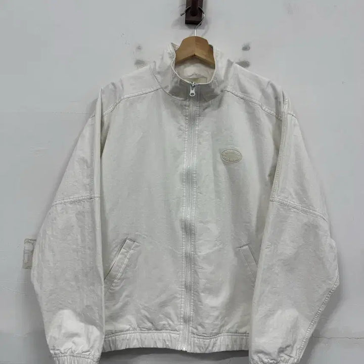 [SOLD OUT] 아비에무아 윈드브레이커 자켓