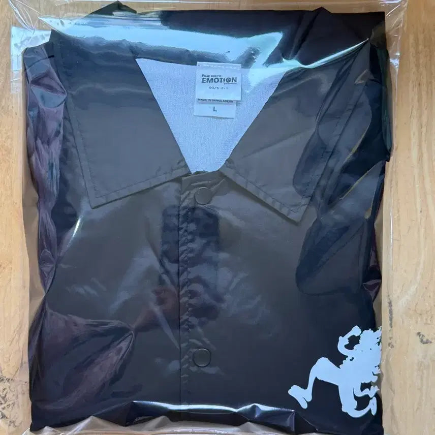 [BUNJANG] One Piece Luffy Coach Jacket Black L / 원피스 루피 코치 자켓 블랙 L 사이즈 / 미사용