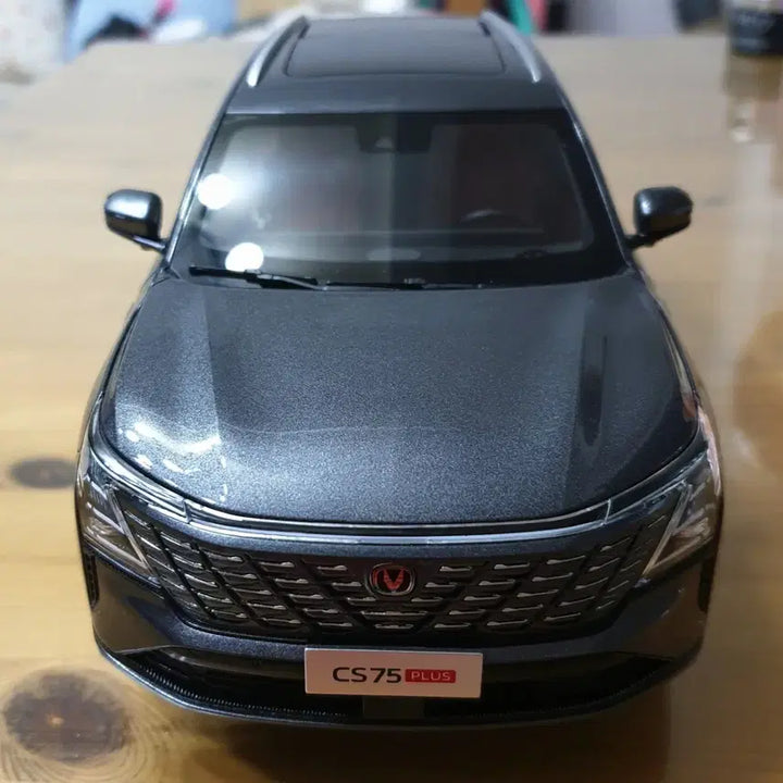 [SOLD OUT] SUV차량 다이캐스트 메탈1:18