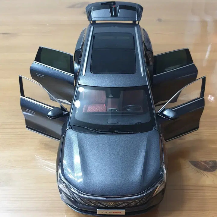 [SOLD OUT] SUV차량 다이캐스트 메탈1:18
