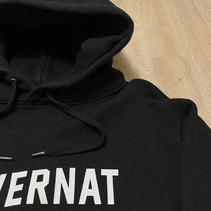[BUNJANG] Covernat Authentic Big Logo Hoodie Black M / 커버낫 어센틱 빅로고 후드 티셔츠 [블랙] M/95