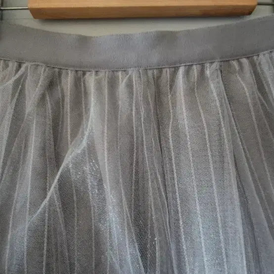 [BUNJANG] Three-Layered Tulle Long Skirt / (새상품)3겹 풍성한 샤 밴딩스커트 26~29