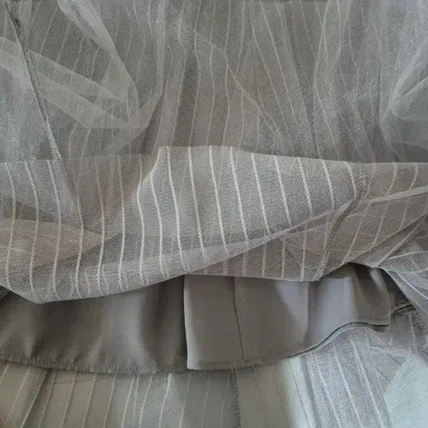 [BUNJANG] Three-Layered Tulle Long Skirt / (새상품)3겹 풍성한 샤 밴딩스커트 26~29