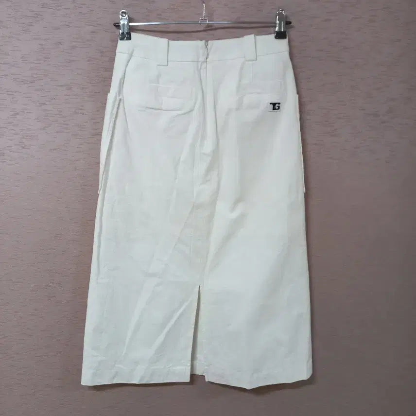 [SOLD OUT] B4-16/톰그레이하운드 화이트 스커트 여성
