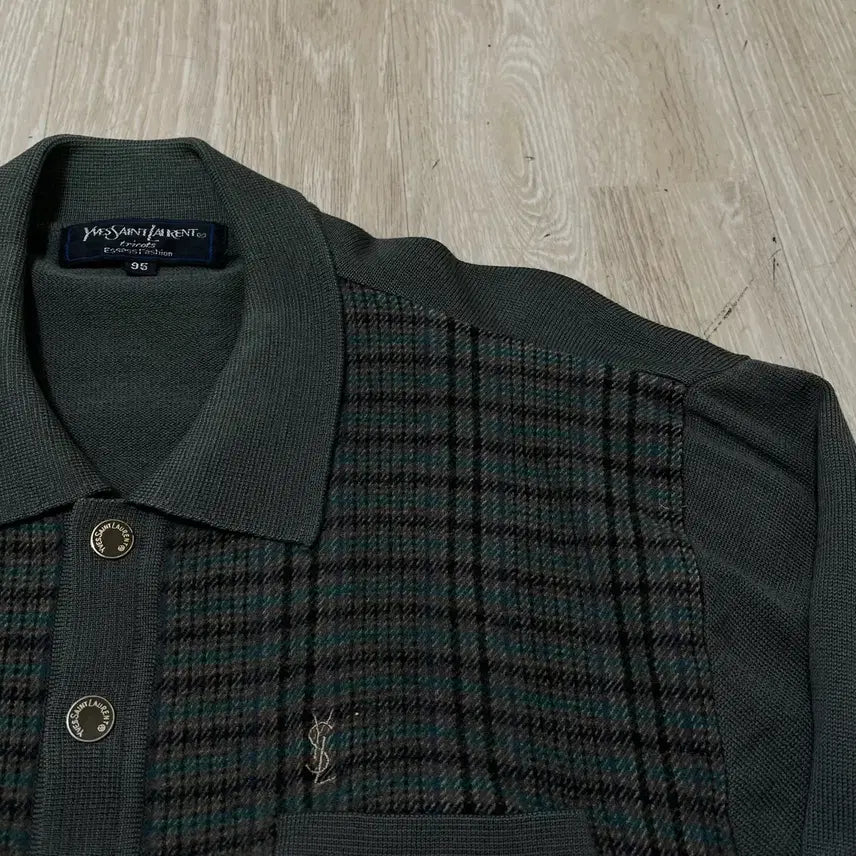 [BUNJANG] Yves Saint Laurent Checkered Button-Up Collar Knit [Khaki] M / 입생로랑 체크 배색 버튼업 카라 니트 [카키] M/95