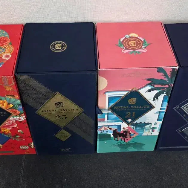 [BUNJANG] Royal Salute 21/25/32 Year Old Empty Bottle Bundle / 로얄살루트 21년 25년 32년산 위스키 공병