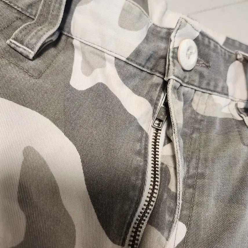[BUNJANG] Armani Military Cargo Bermuda Shorts / 아르마니 밀리터리 카고 버뮤다 팬츠