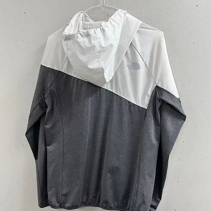 [SOLD OUT] 노스페이스 경량 바람막이 L