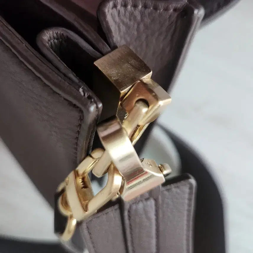 [BUNJANG] Hojae Brown Leather Crossbody Bag / 새상품급))호재. 브라운 레더 플랩 크로스백