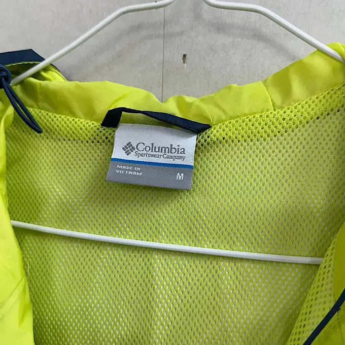 [SOLD OUT] 콜롬비아 바람막이 XL