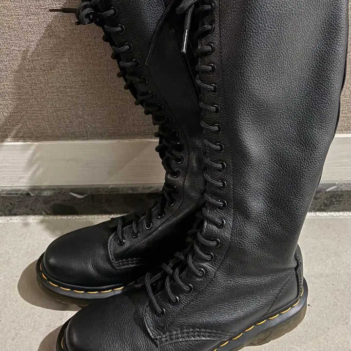 [BUNJANG] Dr. Martens 1B60 Virginia Boots / 닥터마틴 1B60 버지니아