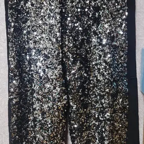 [SOLD OUT] 새상품 자라 시퀸 스팽글 팬츠