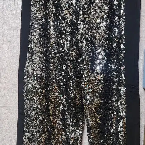 [SOLD OUT] 새상품 자라 시퀸 스팽글 팬츠