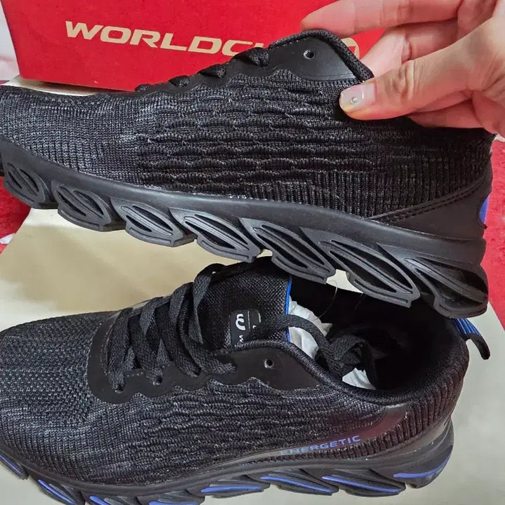 [BUNJANG] World Cup Fit In Black Sneakers / 월드컵 피트인 블랙 250 새상품 박스포함 25,000원