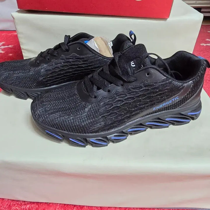 [BUNJANG] World Cup Fit In Black Sneakers / 월드컵 피트인 블랙 250 새상품 박스포함 25,000원