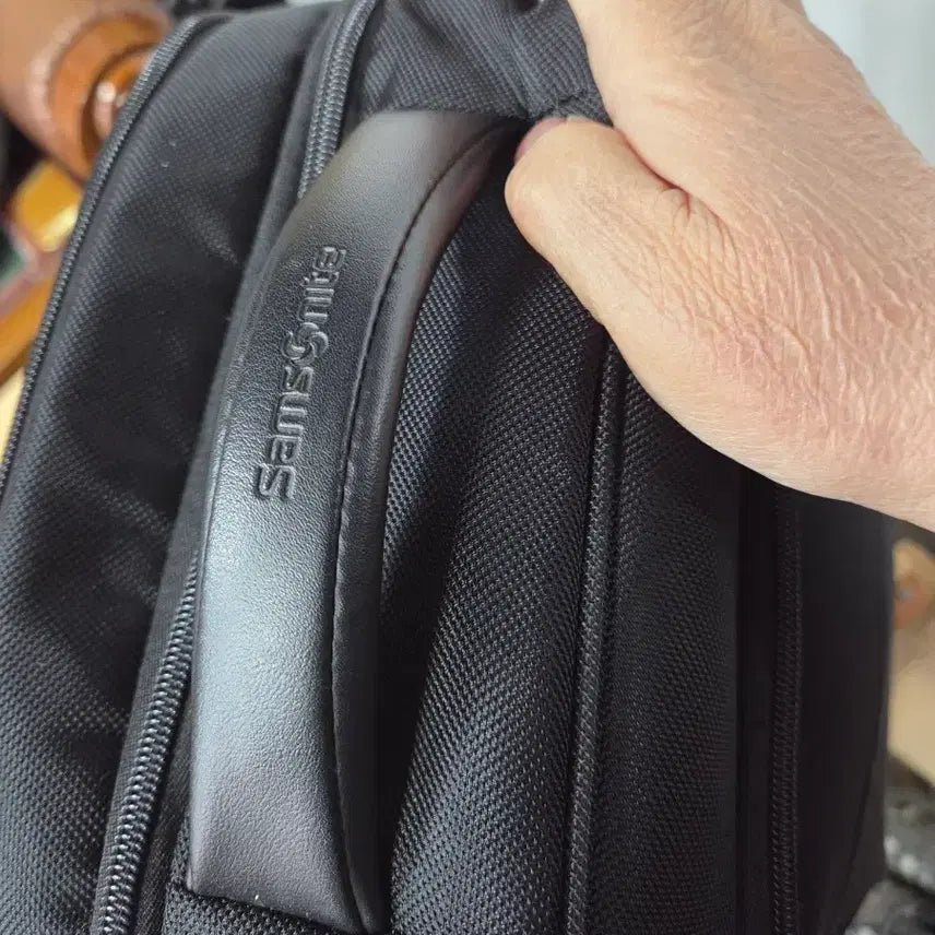 [BUNJANG] Samsonite Black Backpack / 샘소나이트 블랙 백팩 가방