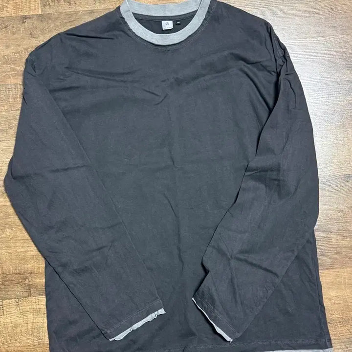 [BUNJANG] Polytelu Layered Long Sleeve Charcoal Gray / [3] 폴리테루 레이어드 롱슬리브 차콜 그레이