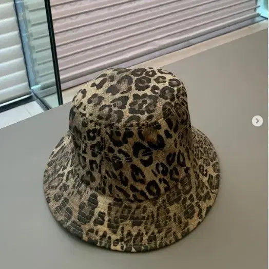 [BUNJANG] Soyoom Leopard Pattern Bucket Hat / 소윰 레오파드 패턴 버킷햇 모자